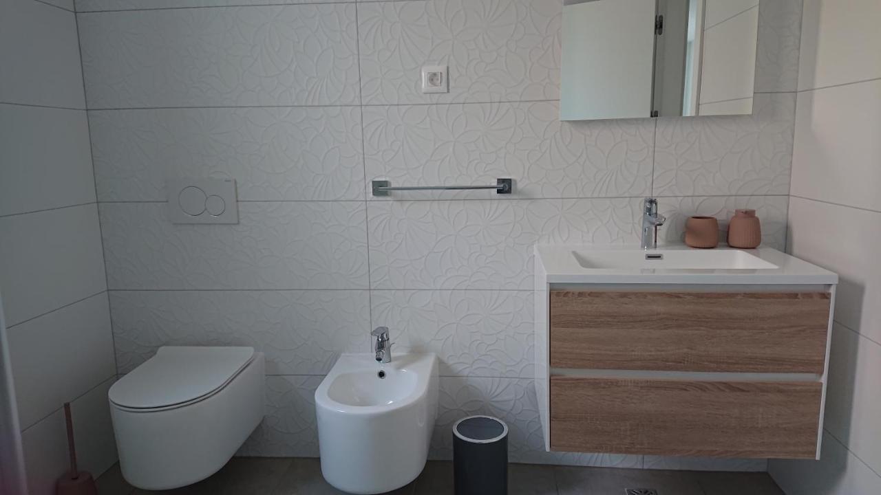 Roza Apartment Крес Екстериор снимка